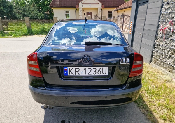 Skoda Octavia cena 11900 przebieg: 350000, rok produkcji 2005 z Kraków małe 46